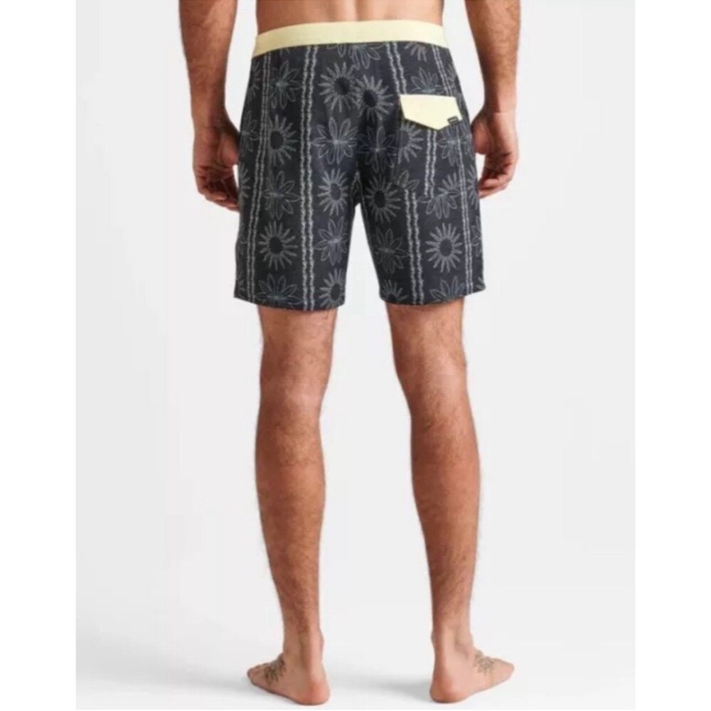 Roark Men’s “Chiller” Boardshort Board Shorts Trunks Tiare in Dark Navy - Picture 7 of 7